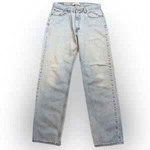 Levi’s 550 relaxed fit jeans (back pocket personalized) high waist size 32